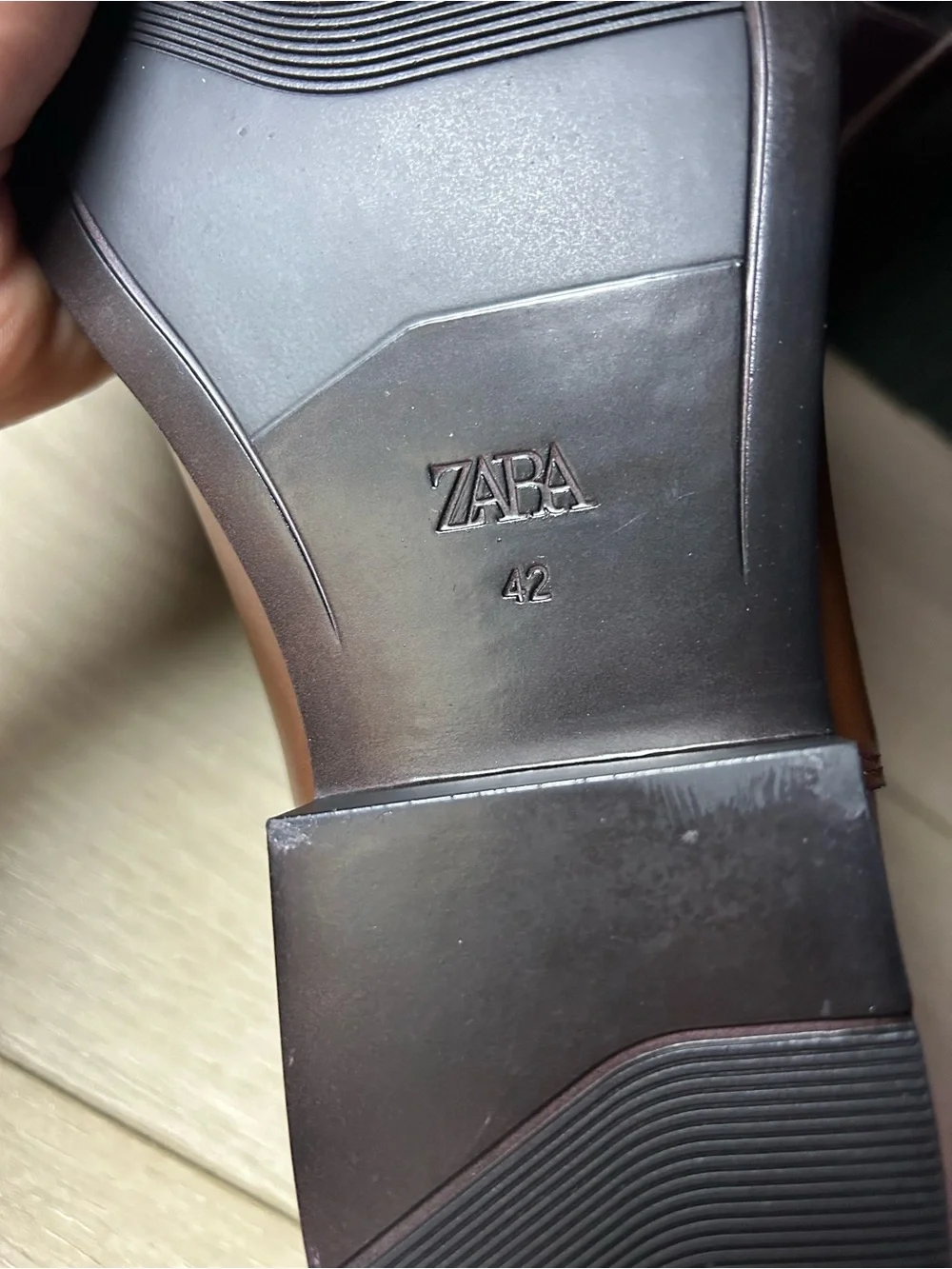 Zara Men's Brown Leather Chelsea Boots